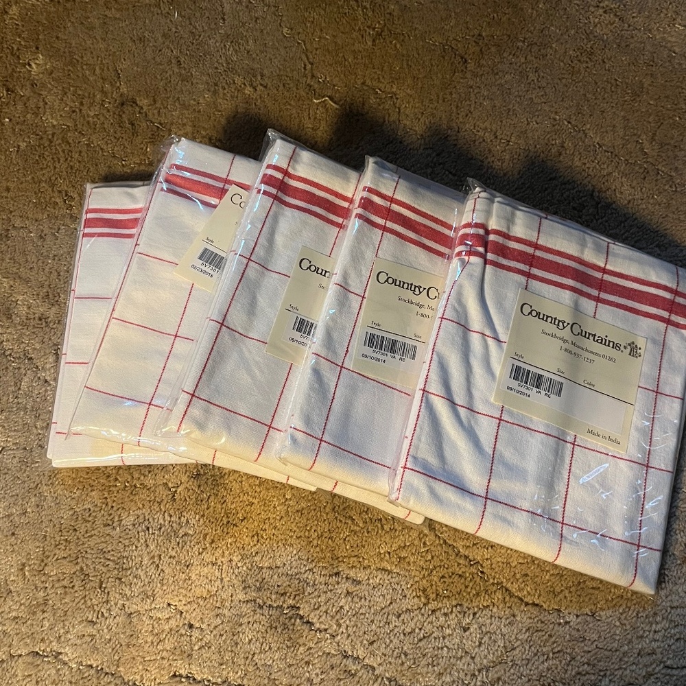 Curtain valances  40 in wide x 16 in long  rod panel  Seems like cotton fabric .